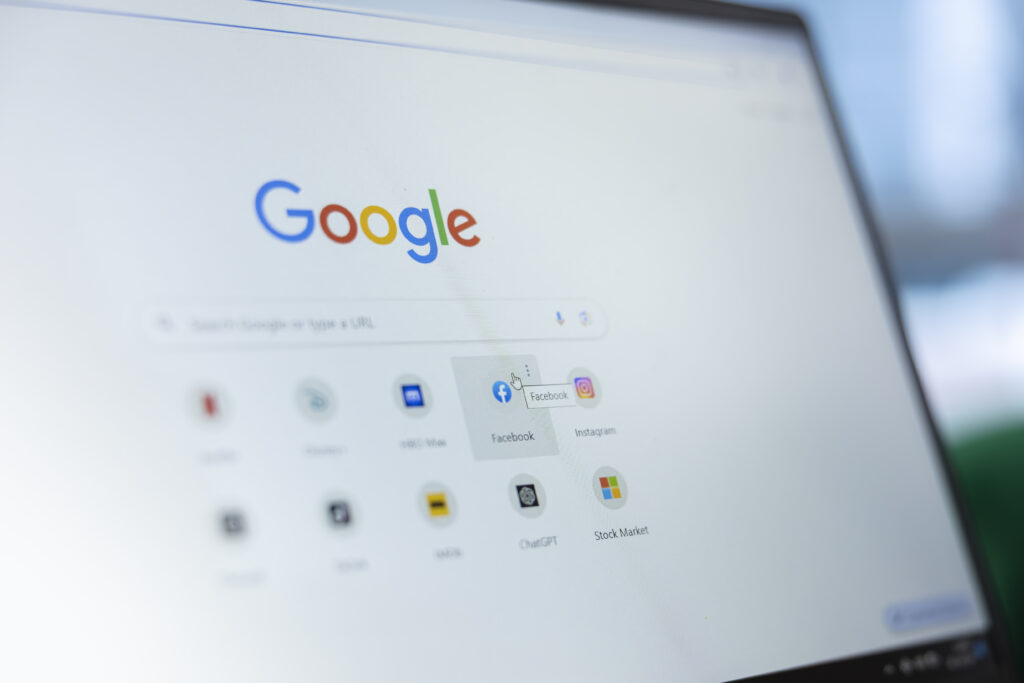 Google celebra 27 anos com doodle que resgata logotipo original de 1998
