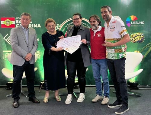 Governo repassa R$ 10,7 milhões para escolas de samba de SC