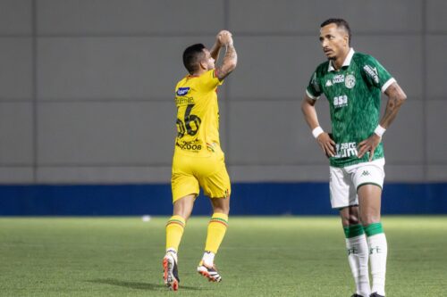 Brusque vence Guarani e segue na briga pelo acesso no Brasileirão da Série C