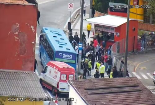 Idosa morre atropelada por ônibus no centro de Florianópolis