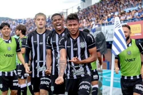 Figueirense goleia Avaí por 5 a 0 na Copa SC