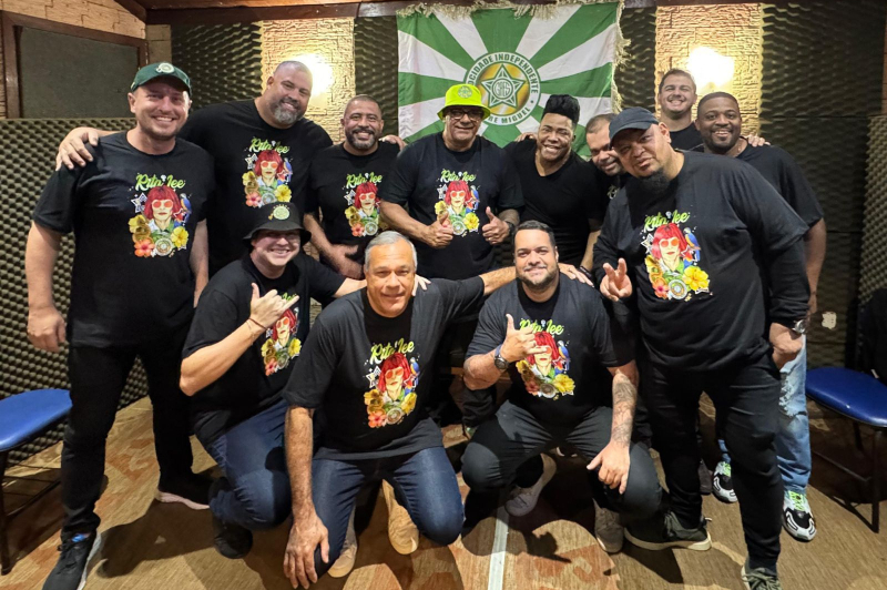 Itajaiense é um dos compositores do samba campeão da Mocidade no Rio