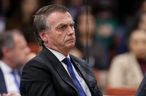 Julgamento de Jair Bolsonaro reforça desafio à democracia brasileira