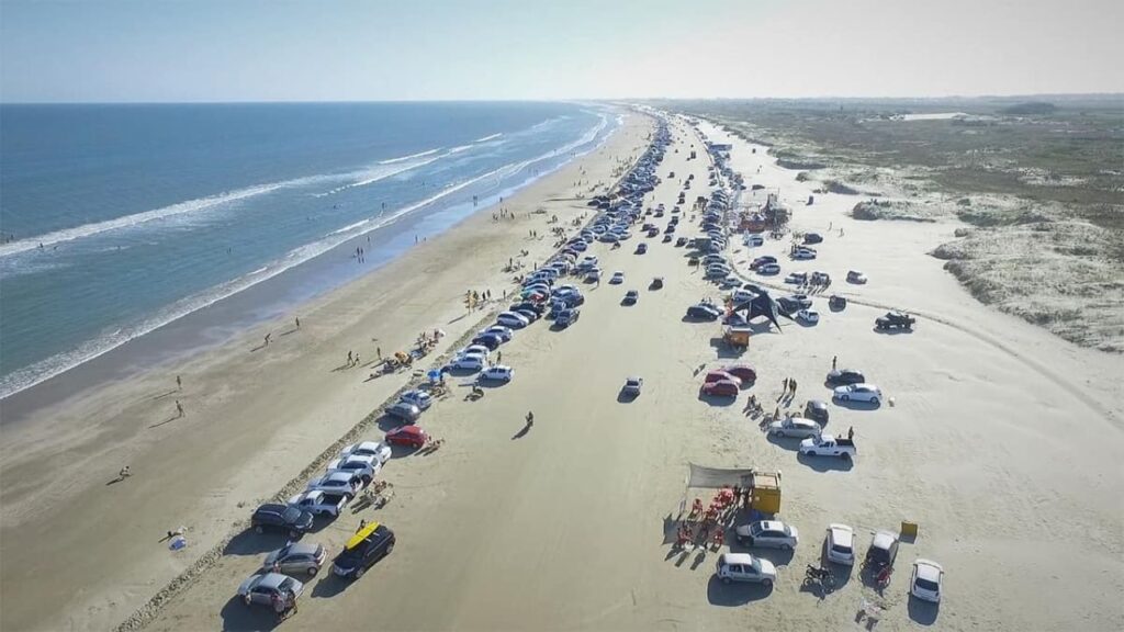 Praia do Cassino: a maior praia do mundo tem 220 km no RS
