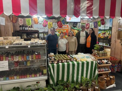Feira de Produtos Coloniais movimenta Shopping de Tubarão