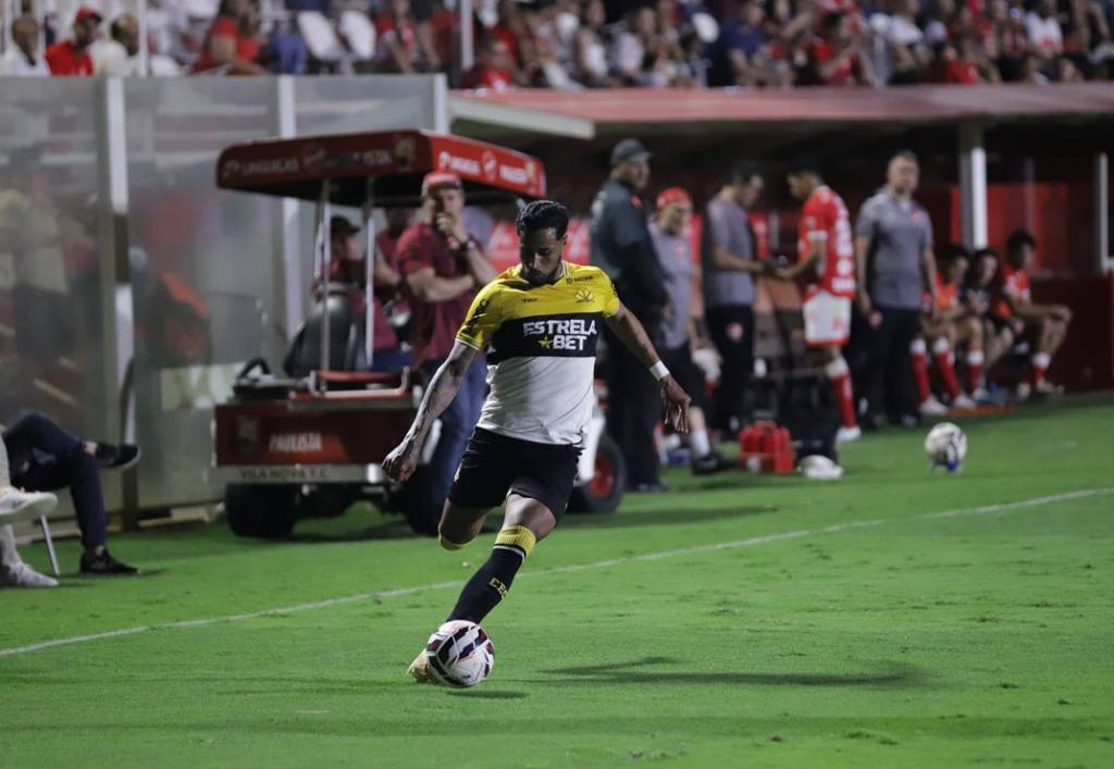 Criciúma empata fora e reassume liderança da Série B