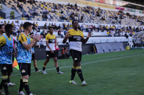Criciúma enfrenta Joinville pelas quartas da Copa SC