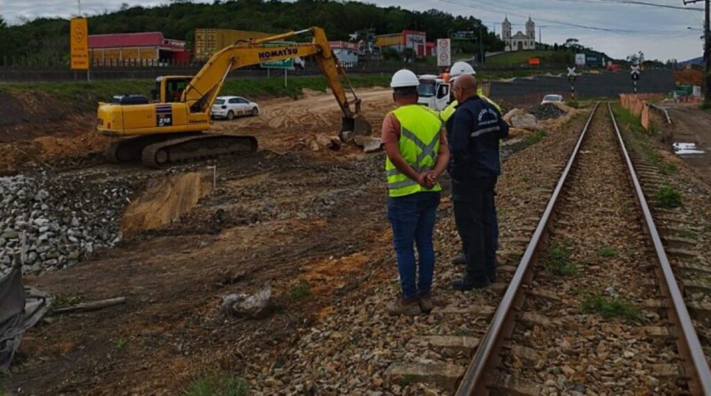 Defesa Civil realiza vistoria preventiva nas margens da BR-101 entre Capivari e Pescaria Brava - Foto: Prefeitura de Capivari de Baixo/Divulgação