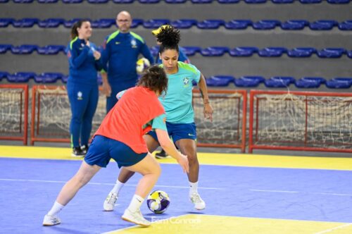 Preparação da Seleção Brasileira de Futsal para Copa do Mundo Feminina começa em SC