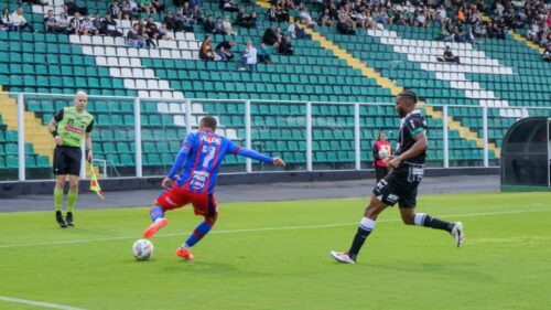 Figueirense e Marcílio Dias empatam e mantêm liderança na Copa Santa Catarina