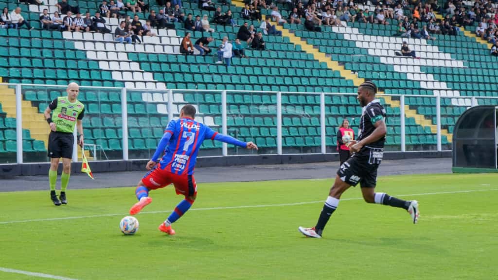 Figueirense e Marcílio Dias empatam e mantêm liderança na Copa Santa Catarina