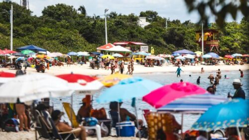 Florianópolis apresenta plano de verão com foco em mobilidade, limpeza e segurança