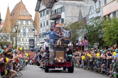 Foragido é preso em Blumenau após ser identificado por câmeras da Oktoberfest