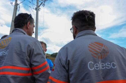 Greve dos trabalhadores da Celesc chega ao fim após acordo coletivo