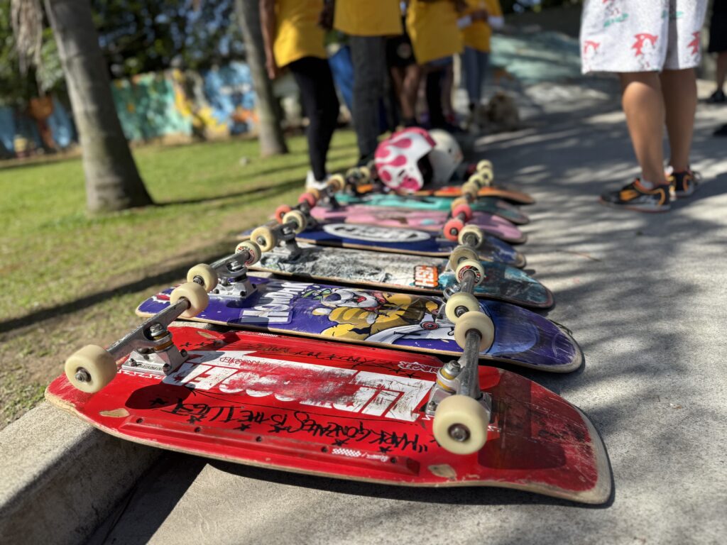 Projeto Cultura Skateboard transforma a vida de jovens em Tubarão por meio do esporte