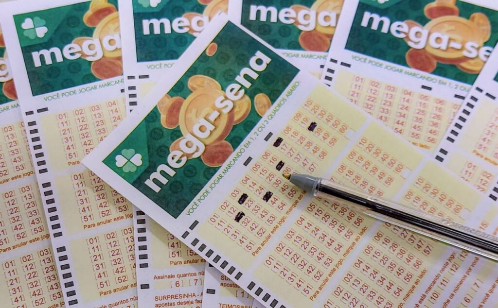 Mega-Sena acumula e próximo prêmio pode chegar a R$ 33 milhões