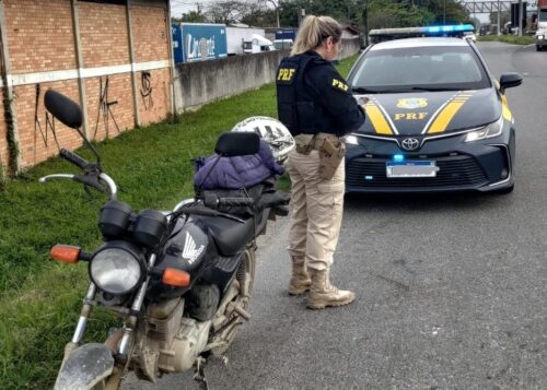 PRF prende homem condenado por tráfico de drogas na BR-101 em Joinville