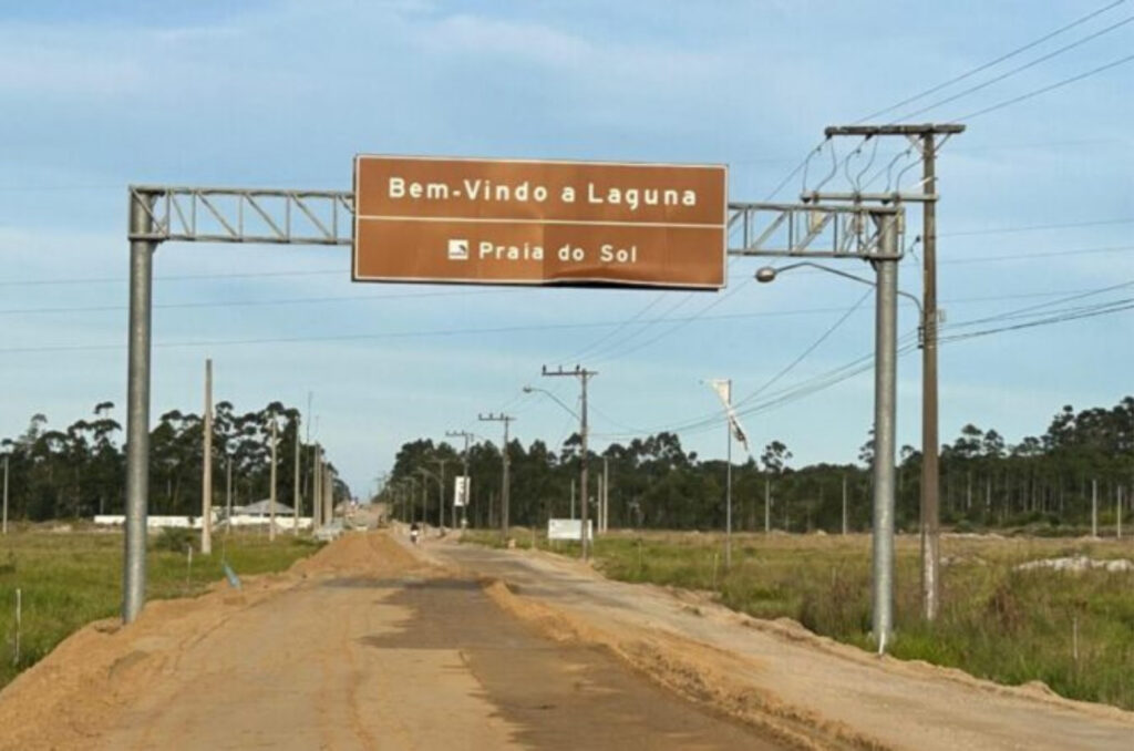 Pavimentação da Praia do Sol avança com realocação da rede elétrica