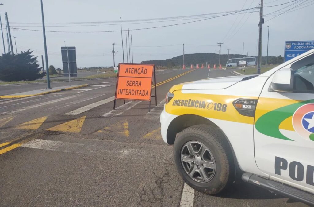 Trânsito será totalmente bloqueado na SC-390 entre 13h45 e 16h por causa da Volta Ciclística de Santa Catarina - Foto: PMRv/Imagem ilustrativa