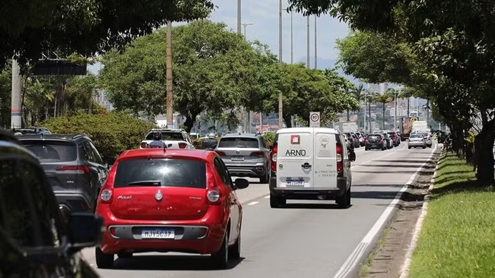 Trânsito de Florianópolis terá alterações neste fim de semana para eventos religiosos e esportivos
