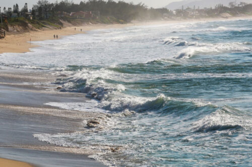 Ventos fortes e risco de ressaca marcam o fim de semana em Santa Catarina