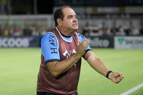 Waguinho Dias é anunciado como novo técnico do Figueirense