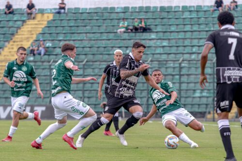 Figueirense vence a Chapecoense e avança para as semifinais da Copa SC