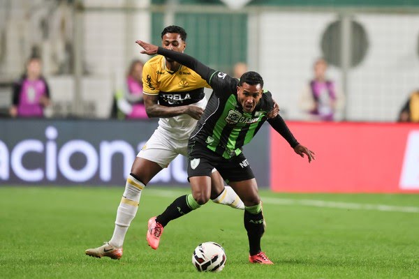 Criciúma enfrenta o América-MG no Heriberto Hulse pela Série B