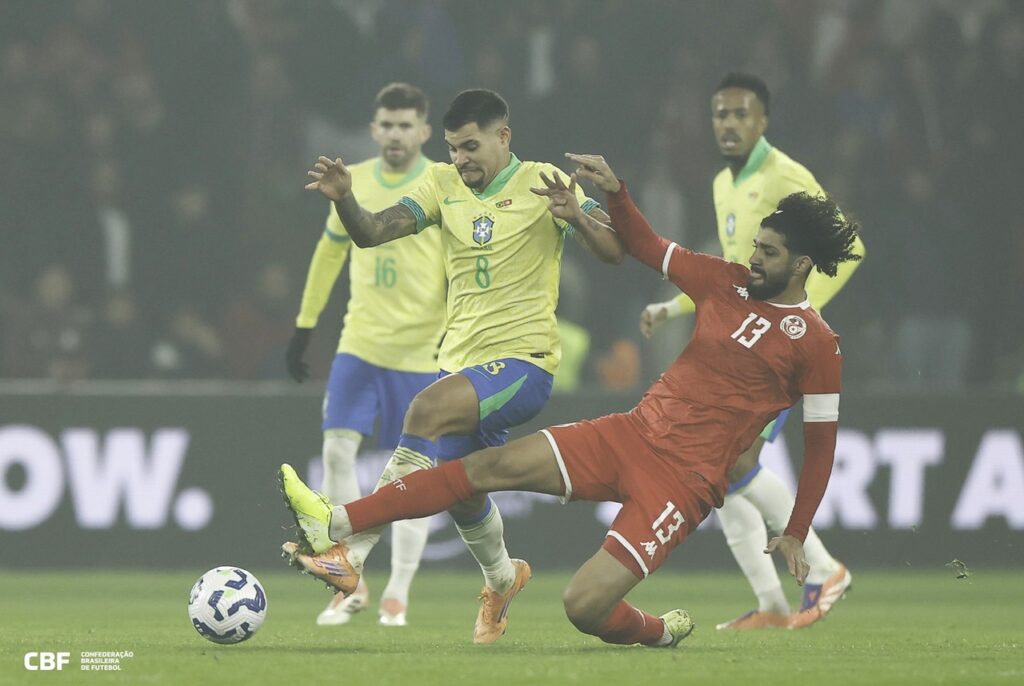 Brasil fica no empate com a Tunísia em último amistoso do ano