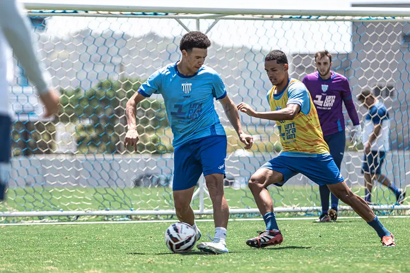 Avaí inicia preparação para duelo final da Série B contra o Botafogo-SP