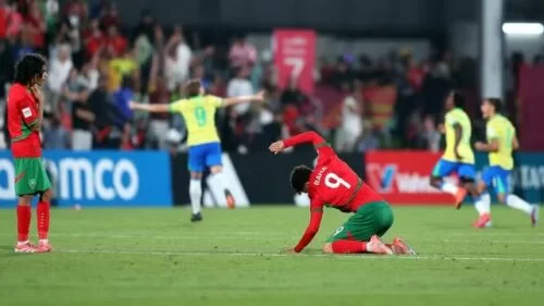 Brasil vence Marrocos no último minuto e avança às semifinais do Mundial Sub-17