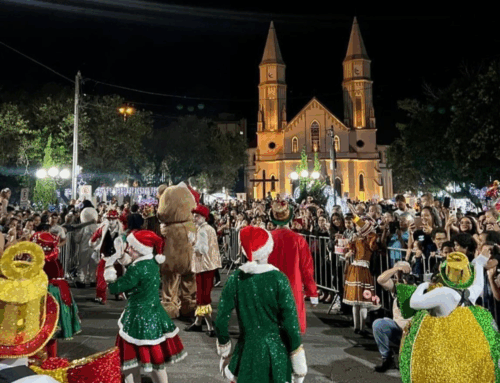 Braço do Norte abre programação natalina com espetáculo e chegada do Papai Noel nesta quarta-feira