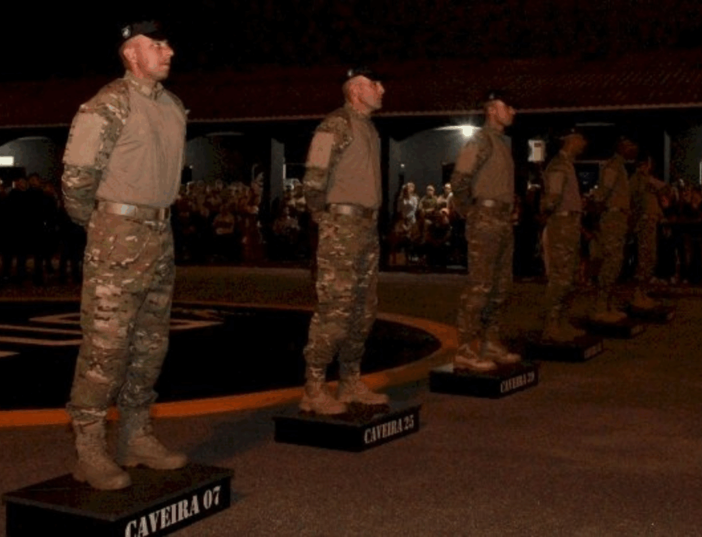 Bope celebra 30 anos, forma novos caveiras e realiza troca de comando
