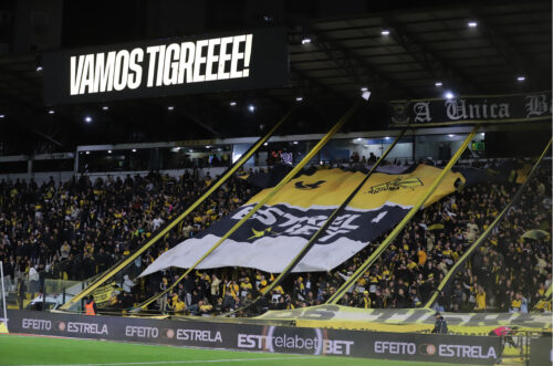 Criciúma enfrenta o Atlético-GO de olho no G-4 da Série B neste domingo (9)