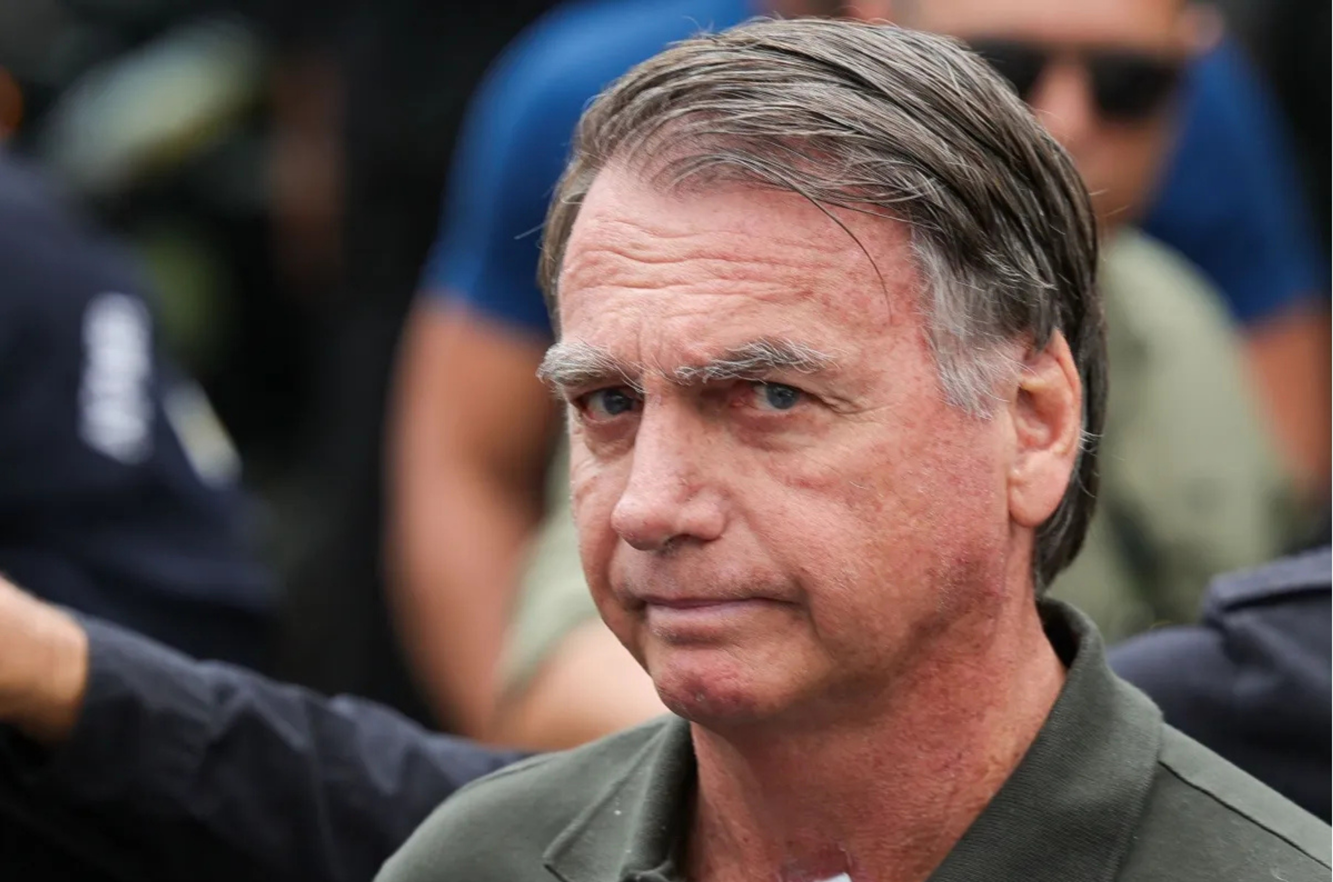 Defesa afirma que Bolsonaro não pode cumprir pena na Papuda por risco à vida
