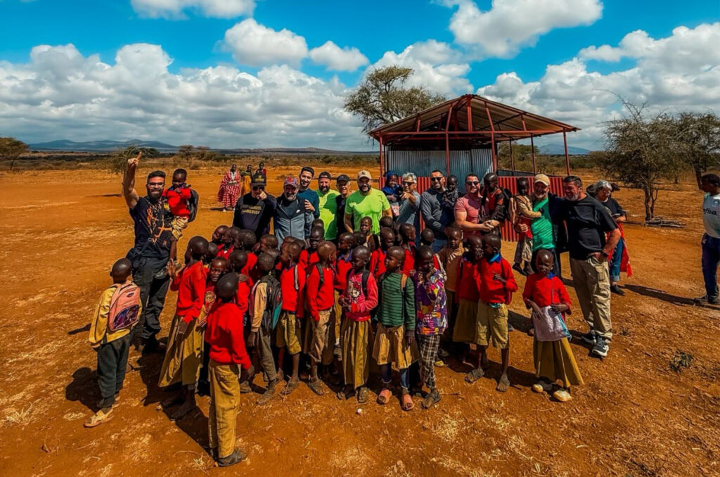 Empresário de Tubarão participa de missão humanitária na África e relata experiência transformadora