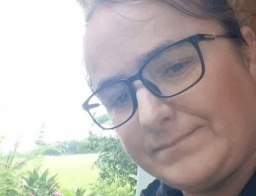 Mulher morre após ser atropelada por ônibus escolar em Rio Fortuna