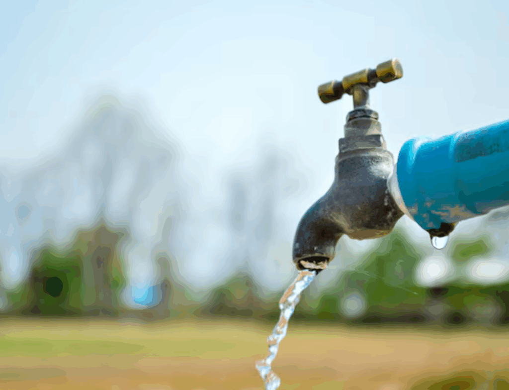 Vazamento afeta abastecimento e moradores devem fechar o registro nesta sexta-feira em Tubarão