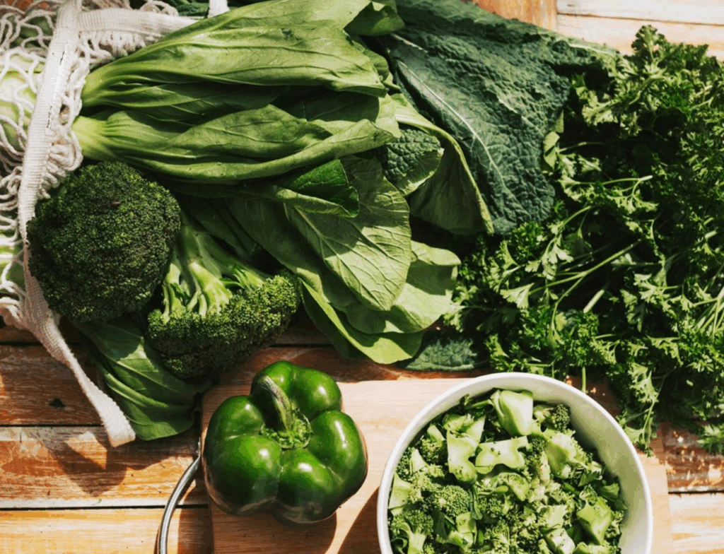 Vegetais aliados do coração: como folhas, legumes e crucíferas protegem a saúde cardiovascular