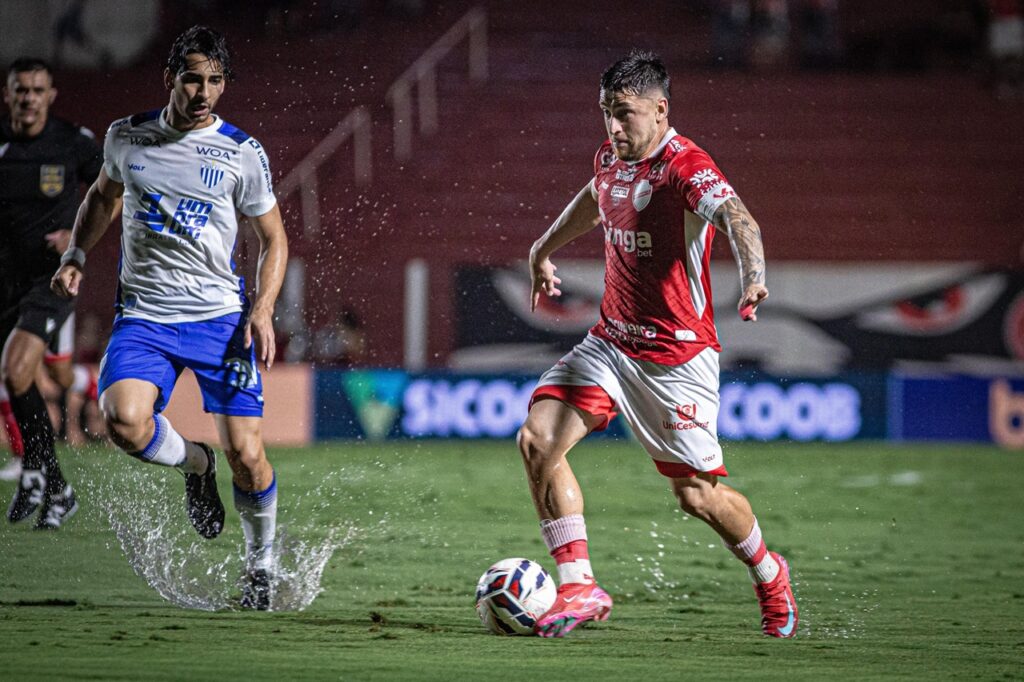 Avaí e Vila Nova-GO ficam no empate pelo Brasileirão da Série B