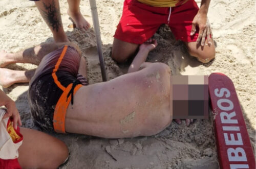 Guarda-vidas resgatam vítima de afogamento na Praia Brava, em Florianópolis