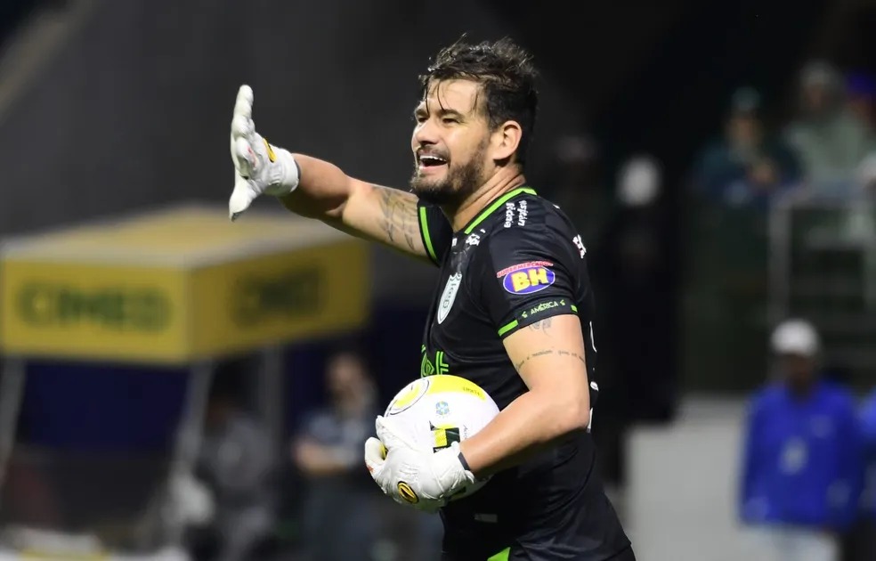 Marcílio Dias anuncia goleiro Matheus Cavichioli para a temporada de 2026