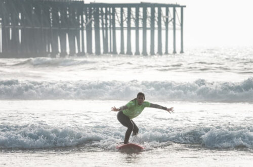 Maryele Cardoso garante vaga na final do Mundial de Surf Adaptado na Califórnia