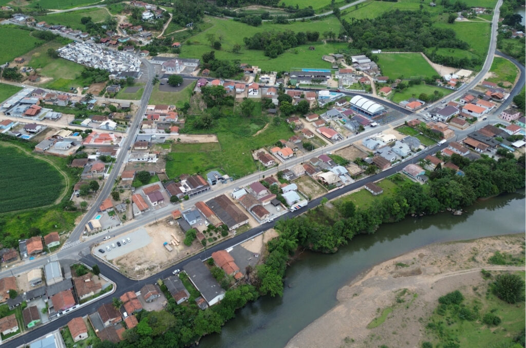 Pindotiba ultrapassa R$ 570 mil em investimentos com novas pavimentações em Orleans