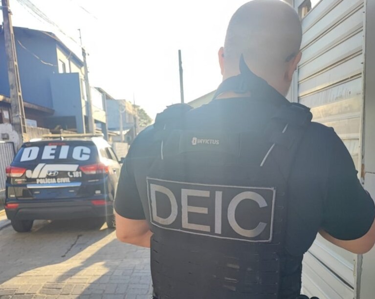 Polícia Civil desarticula grupo envolvido em roubos de veículos na Grande Florianópolis