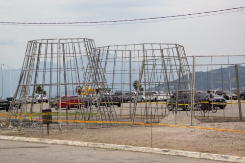 São José inicia montagem do Natal Iluminado com árvore de 23 metros