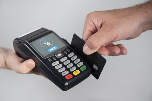 TJSC mantém condenação de homem que usou cartão furtado para 22 compras em Braço do Norte