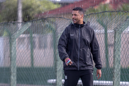 Técnico Tutti Mendes deixa o comando do sub-20 do Figueirense após três meses
