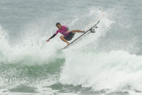 Três surfistas seguem na disputa pelo título brasileiro no Dream Tour Floripa