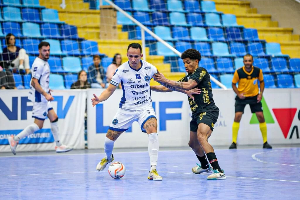 Tubarão Futsal enfrenta o Joaçaba em jogo decisivo pela Série Ouro - Foto: Divulgação/Tubarão Futsal